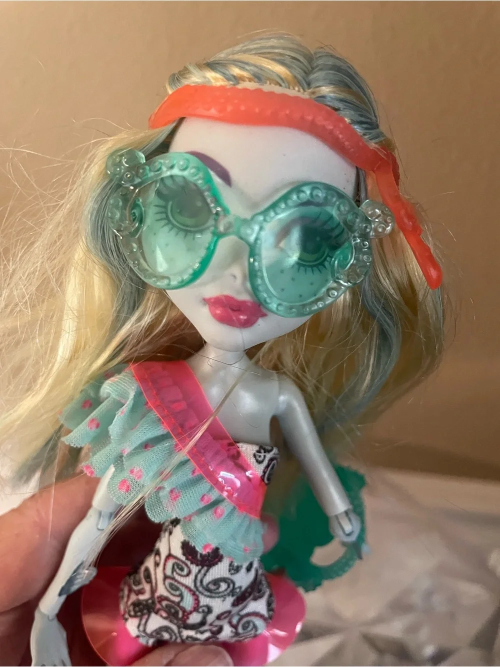 Lagoona Blue Beach Beastie Monster High Doll